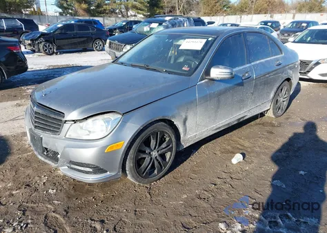2012 Mercedes-Benz C 300 Luxury 4Matic from USA, damaged, VIN WDDGF8BB3CA669278
